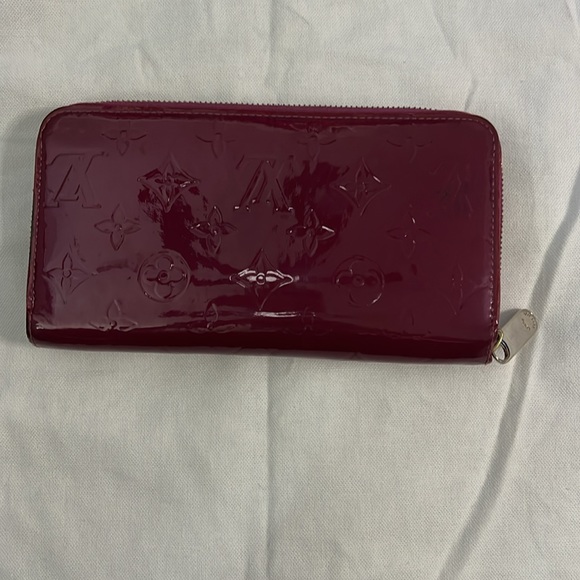 Authentic Preloved Louis Vuitton Vernis Zippy Wallet - Picture 2 of 6